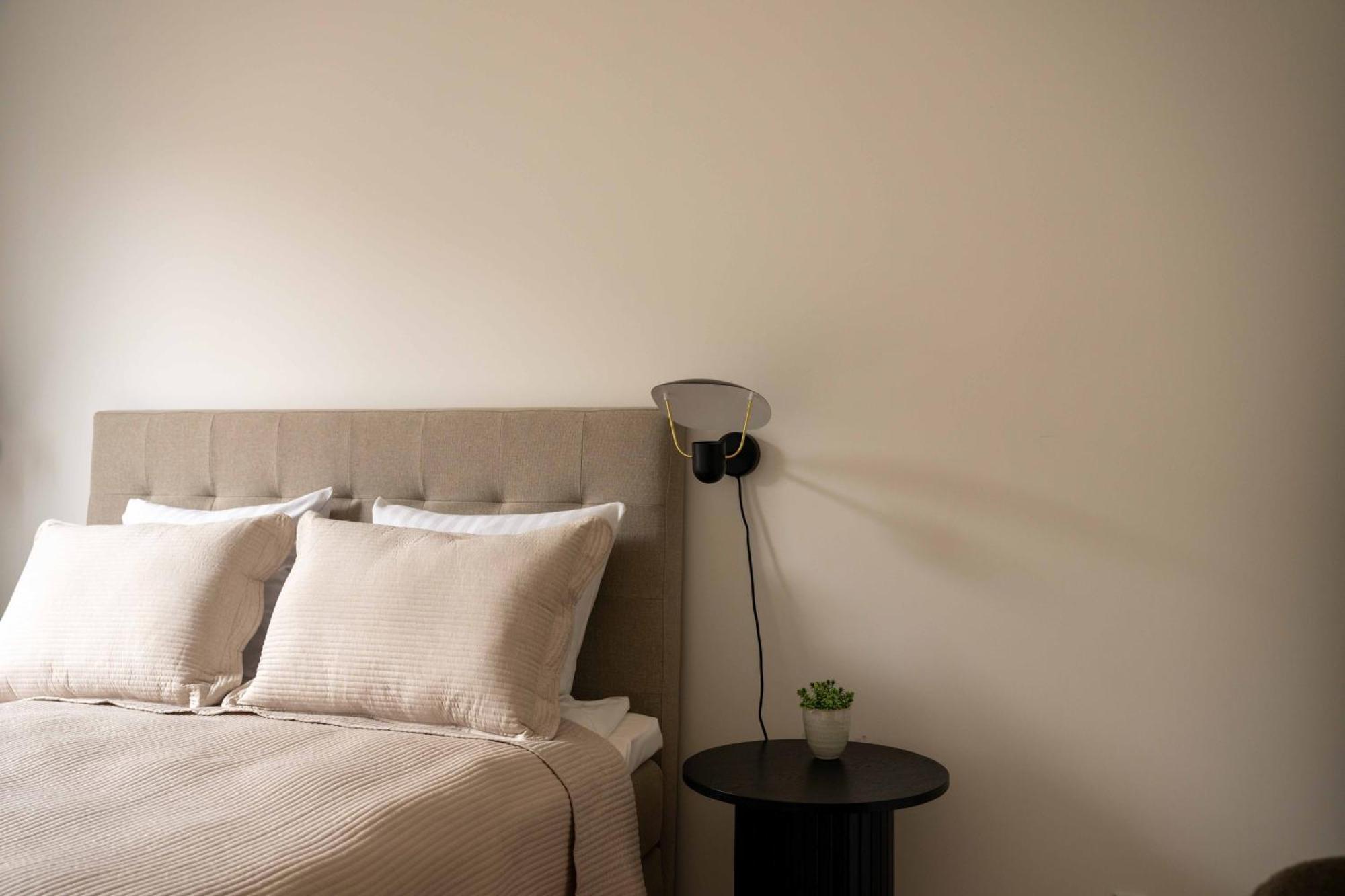 Stunning Premium With Private Rooftop * København